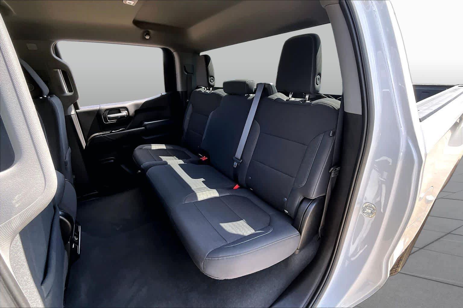 Used 2021 Chevrolet Silverado 1500 LT RWD image 21