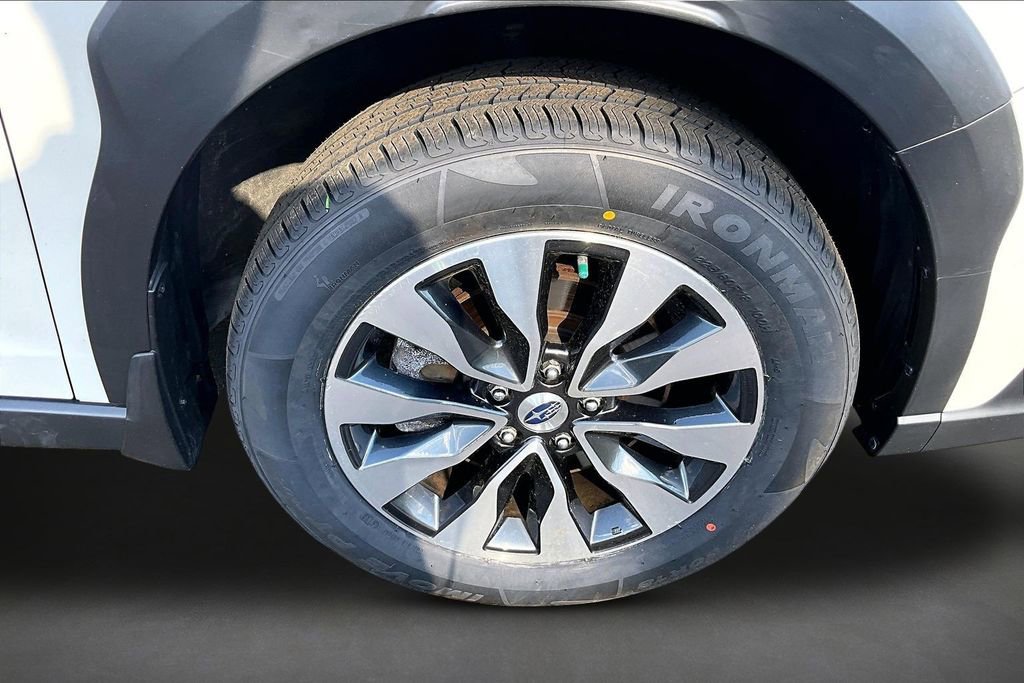 Used 2023 Subaru Outback Limited AWD/4WD image 32