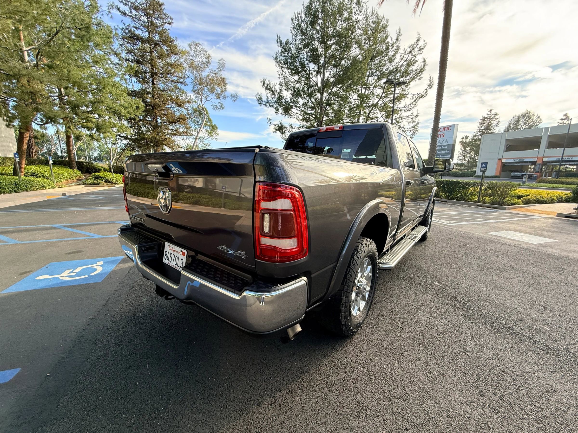 Used 2022 RAM 2500 Laramie image 9