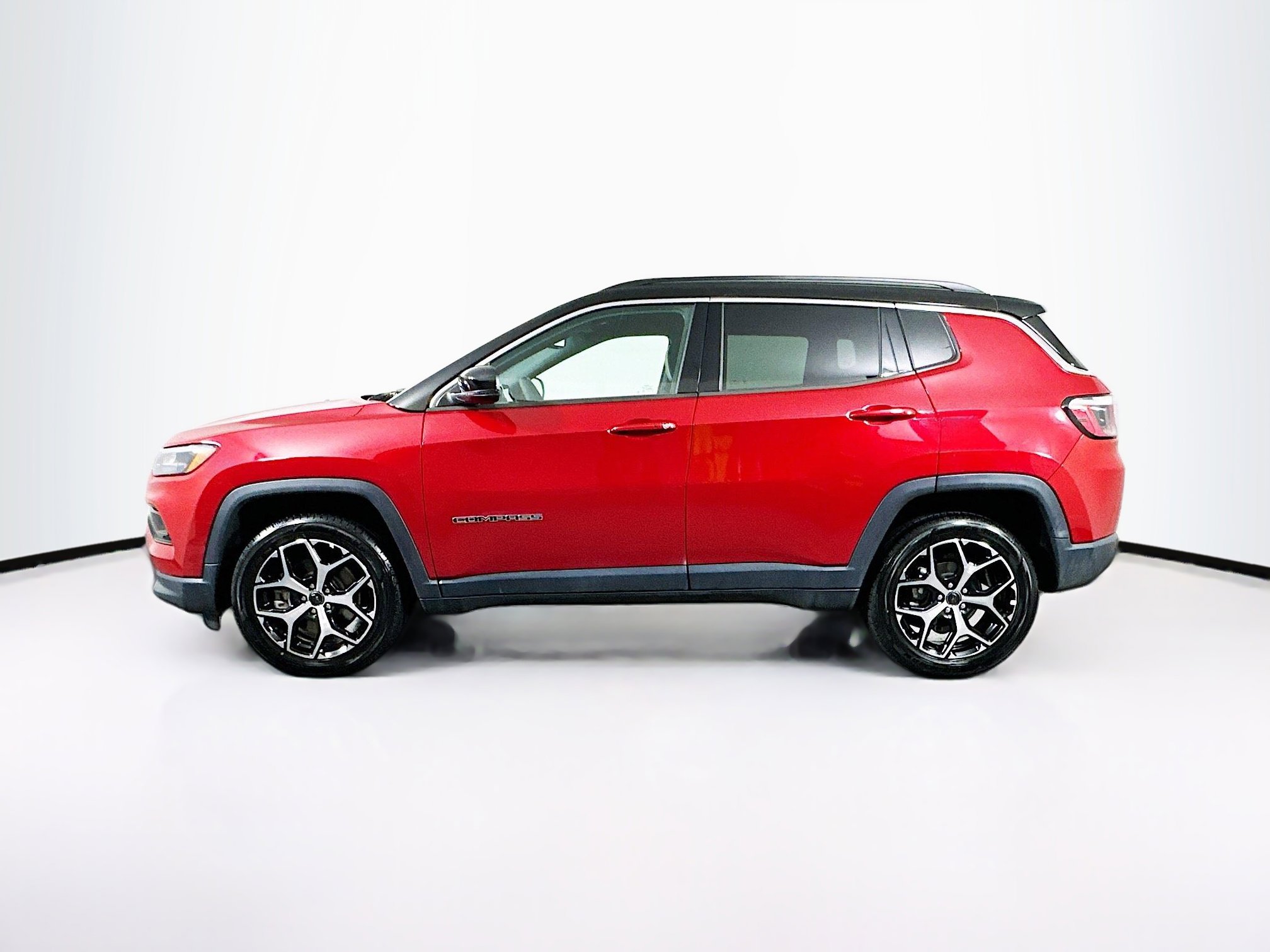 Used 2025 Jeep Compass Limited image 4