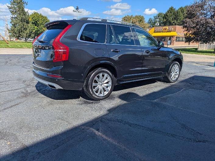 Used 2016 Volvo XC90 T6 Momentum w/ Momentum Plus Package AWD/4WD image 7