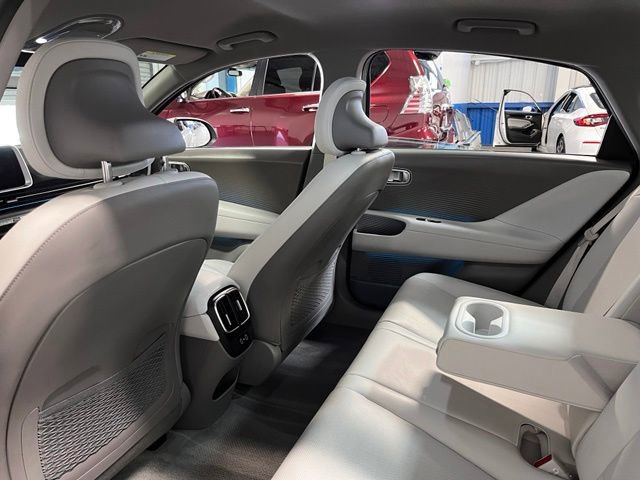 Used 2024 Hyundai Ioniq 6 SEL RWD image 17