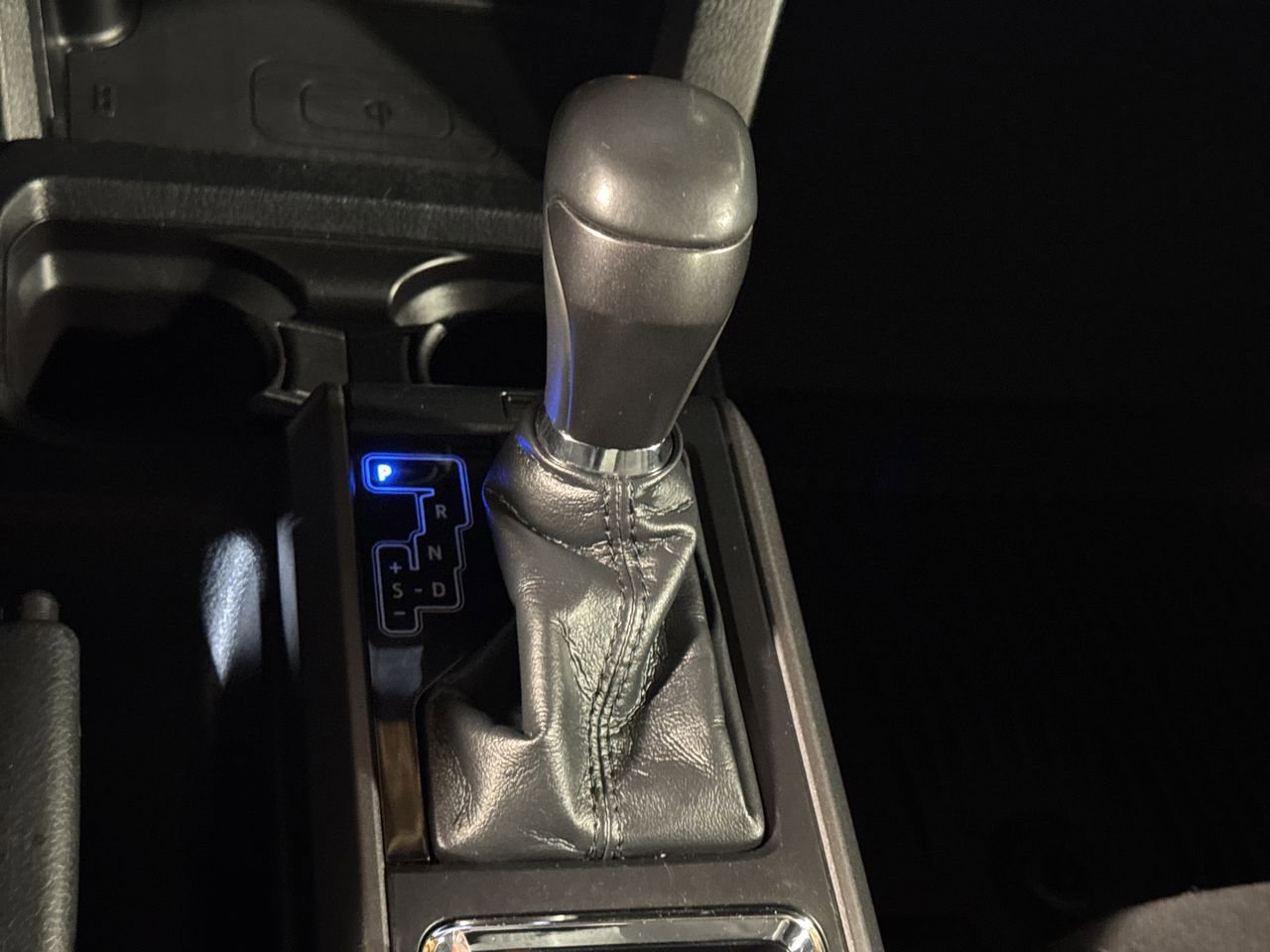 Used 2018 Toyota Tacoma TRD Off-Road image 29