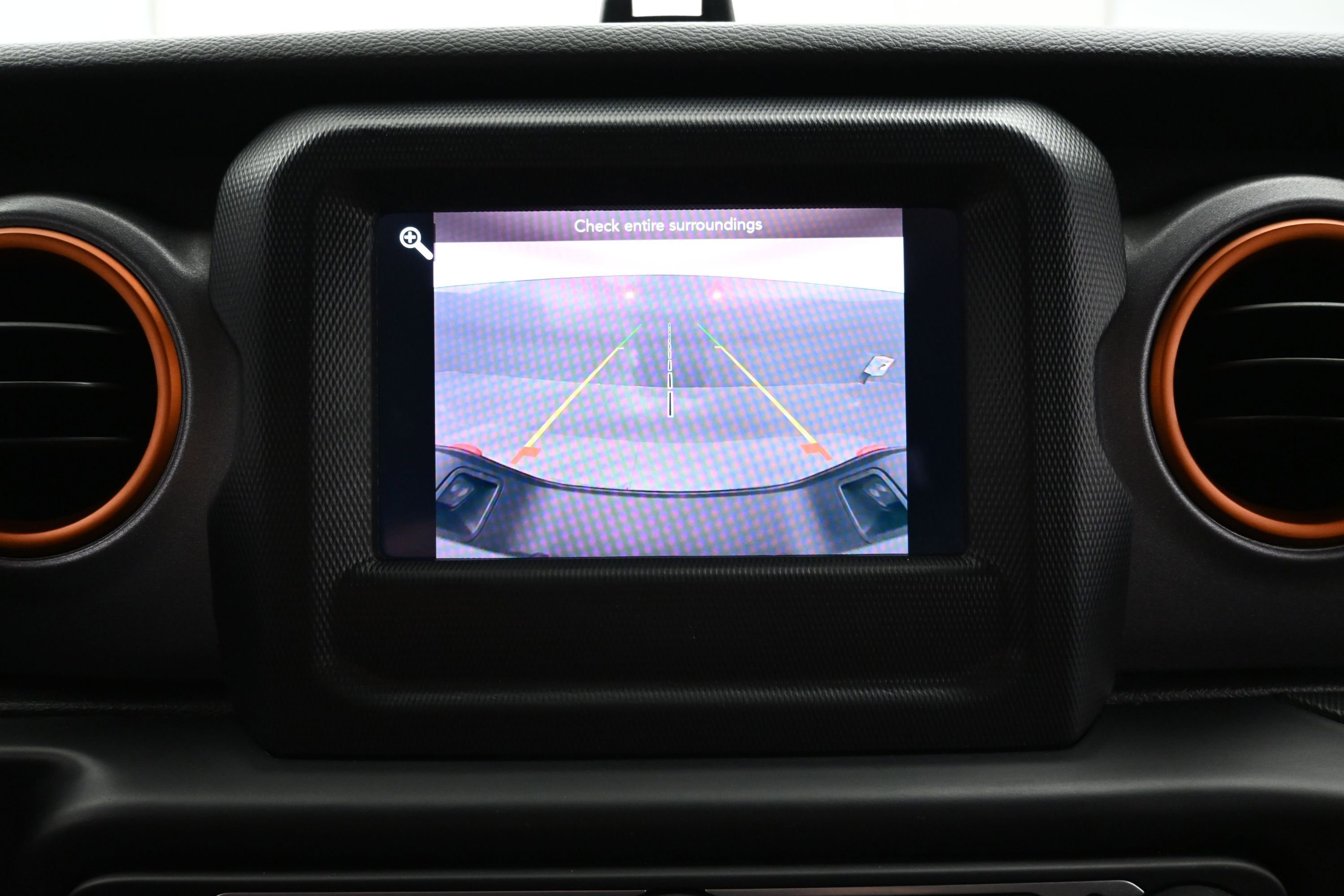 Used 2020 Jeep Gladiator Mojave w/ Trailer Tow Package AWD/4WD image 32