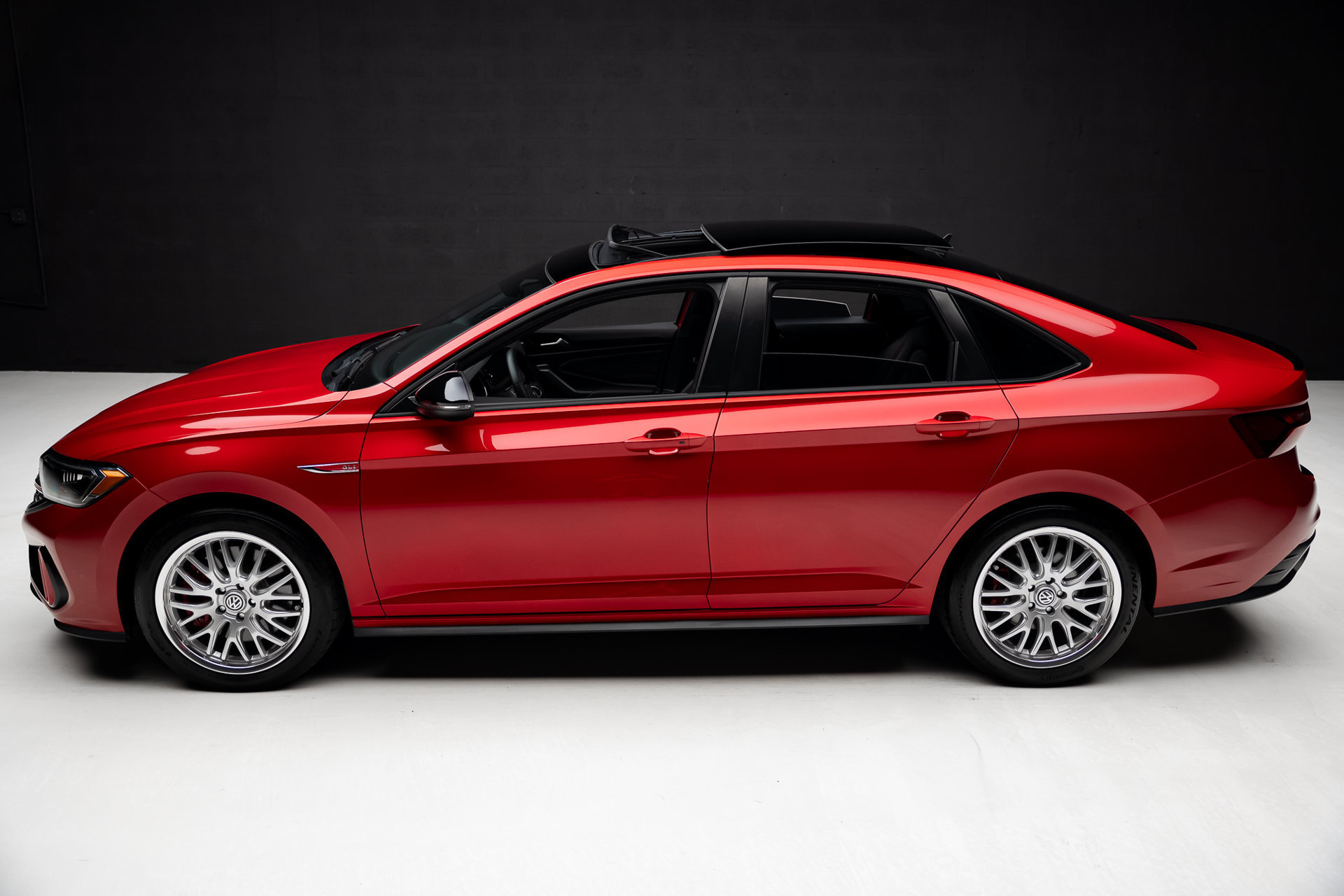 Used 2024 Volkswagen Jetta GLI Autobahn FWD image 17