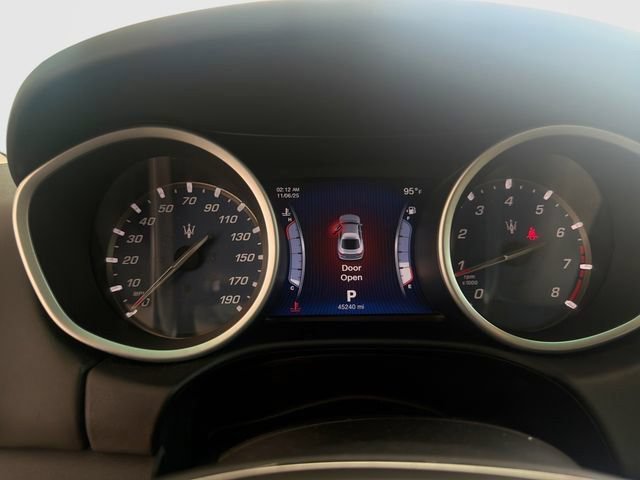 Used 2015 Maserati Ghibli S Q4 AWD/4WD image 17