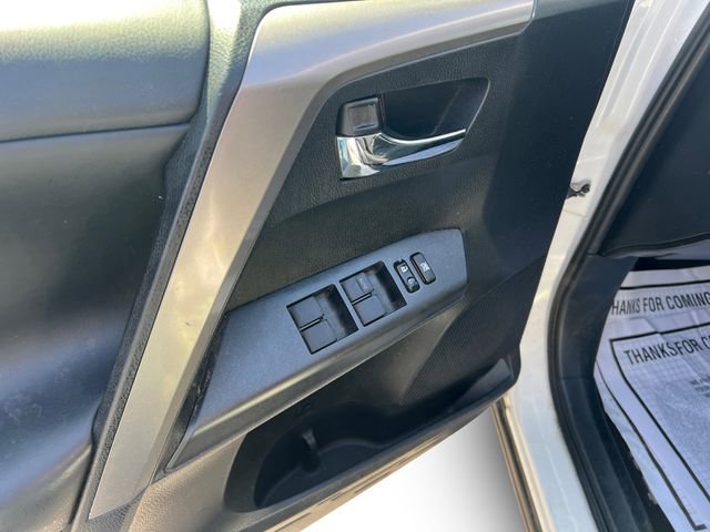 Used 2018 Toyota RAV4 XLE w/ Convenience Package AWD/4WD image 11