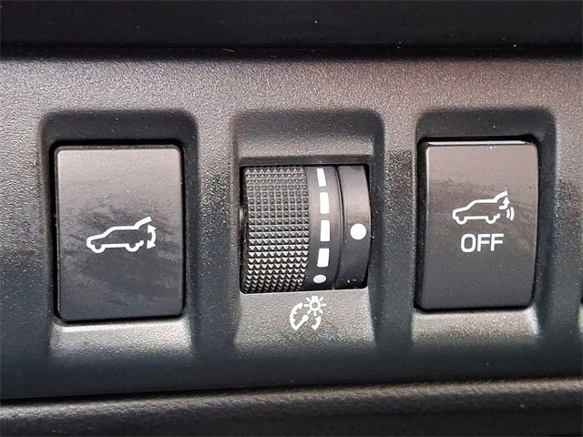 Used 2020 Subaru Outback Limited image 26