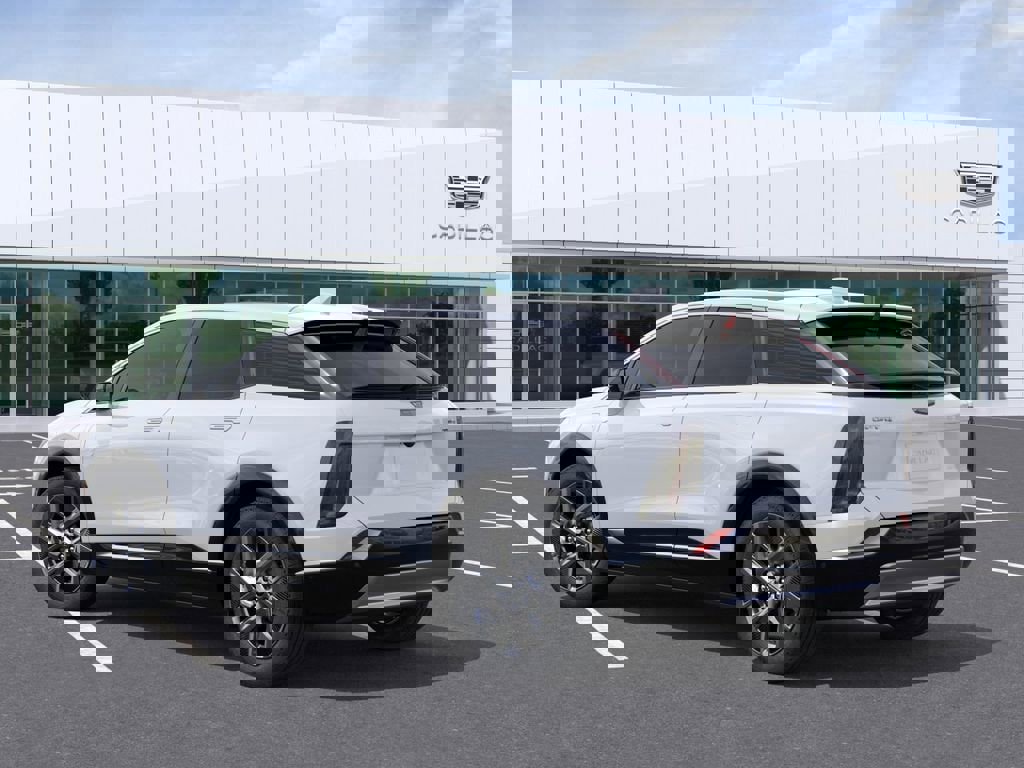 New 2026 Cadillac Optiq Luxury 1 w/ LPO, Floor Liner Package AWD/4WD image 4