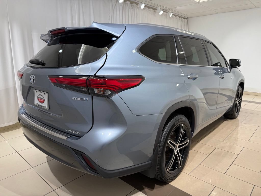 Certified 2021 Toyota Highlander Limited AWD/4WD image 5
