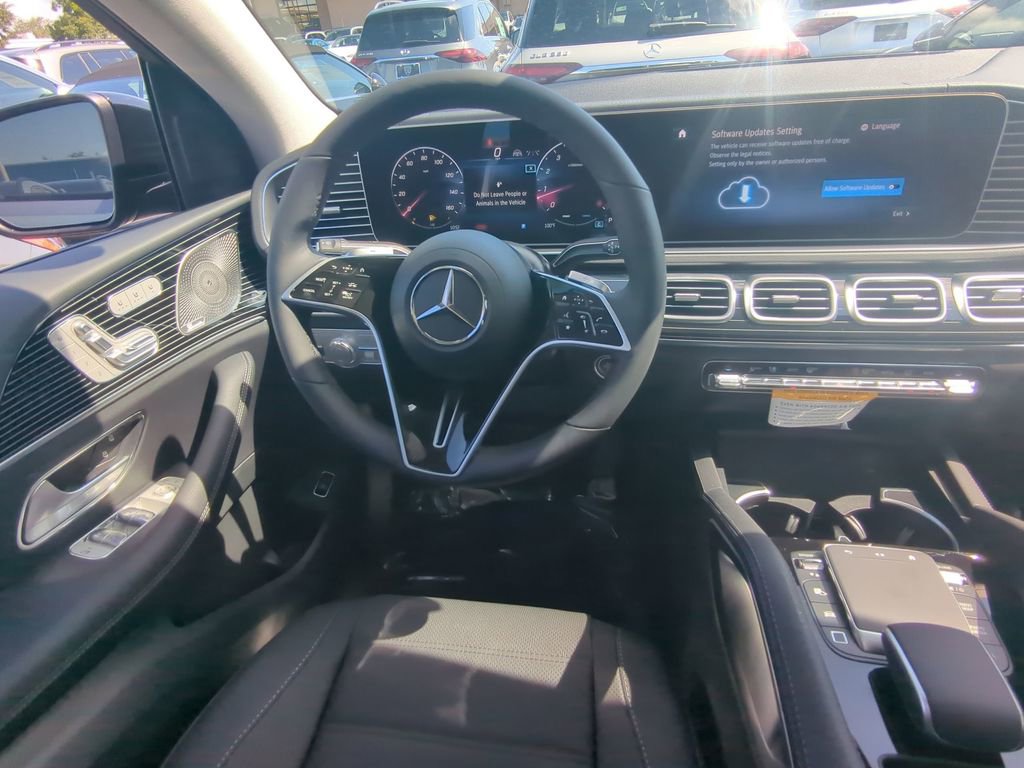 New 2026 Mercedes-Benz GLE 450 4MATIC Coupe image 3