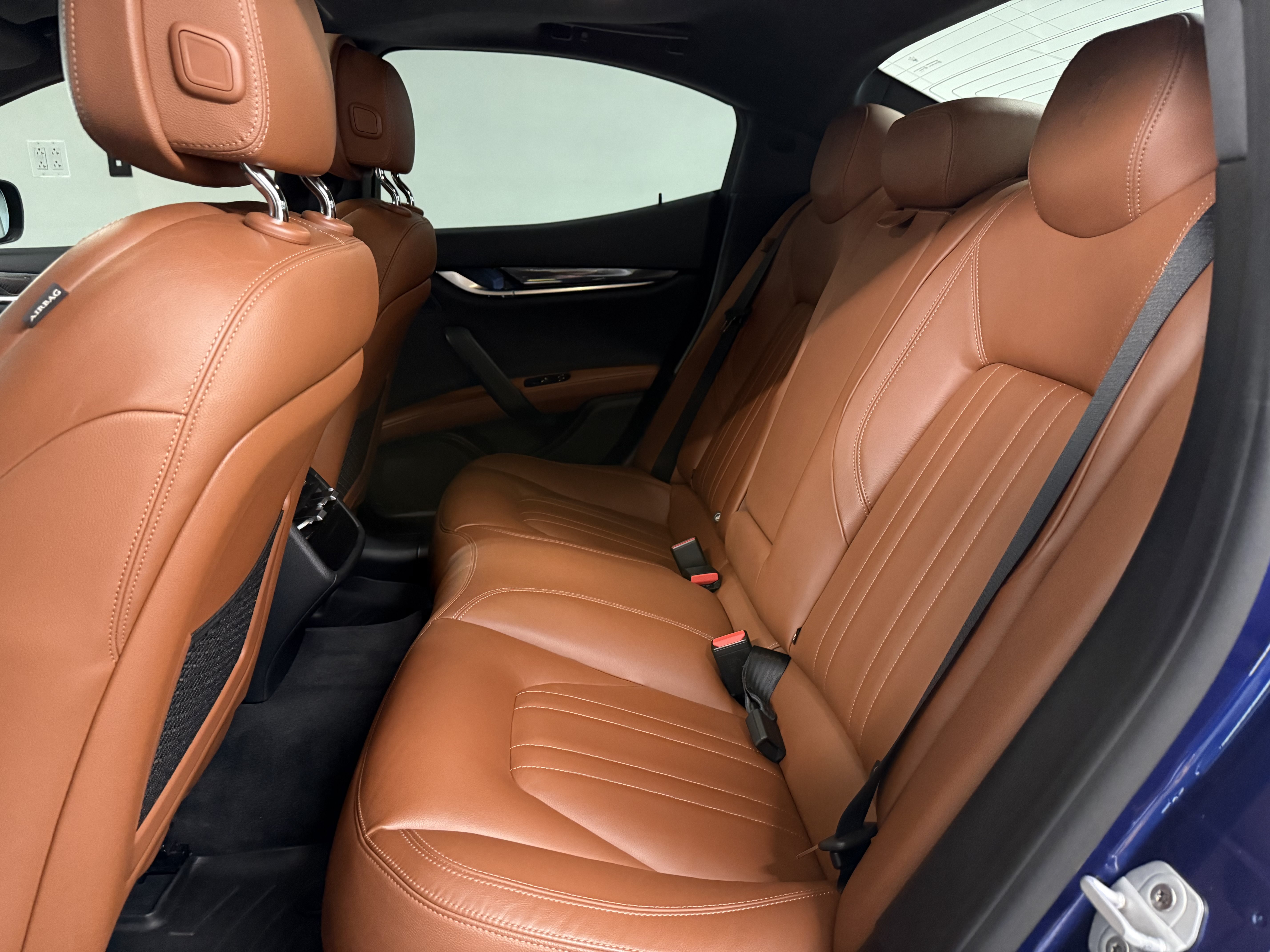 Used 2016 Maserati Ghibli S Q4 AWD/4WD image 17