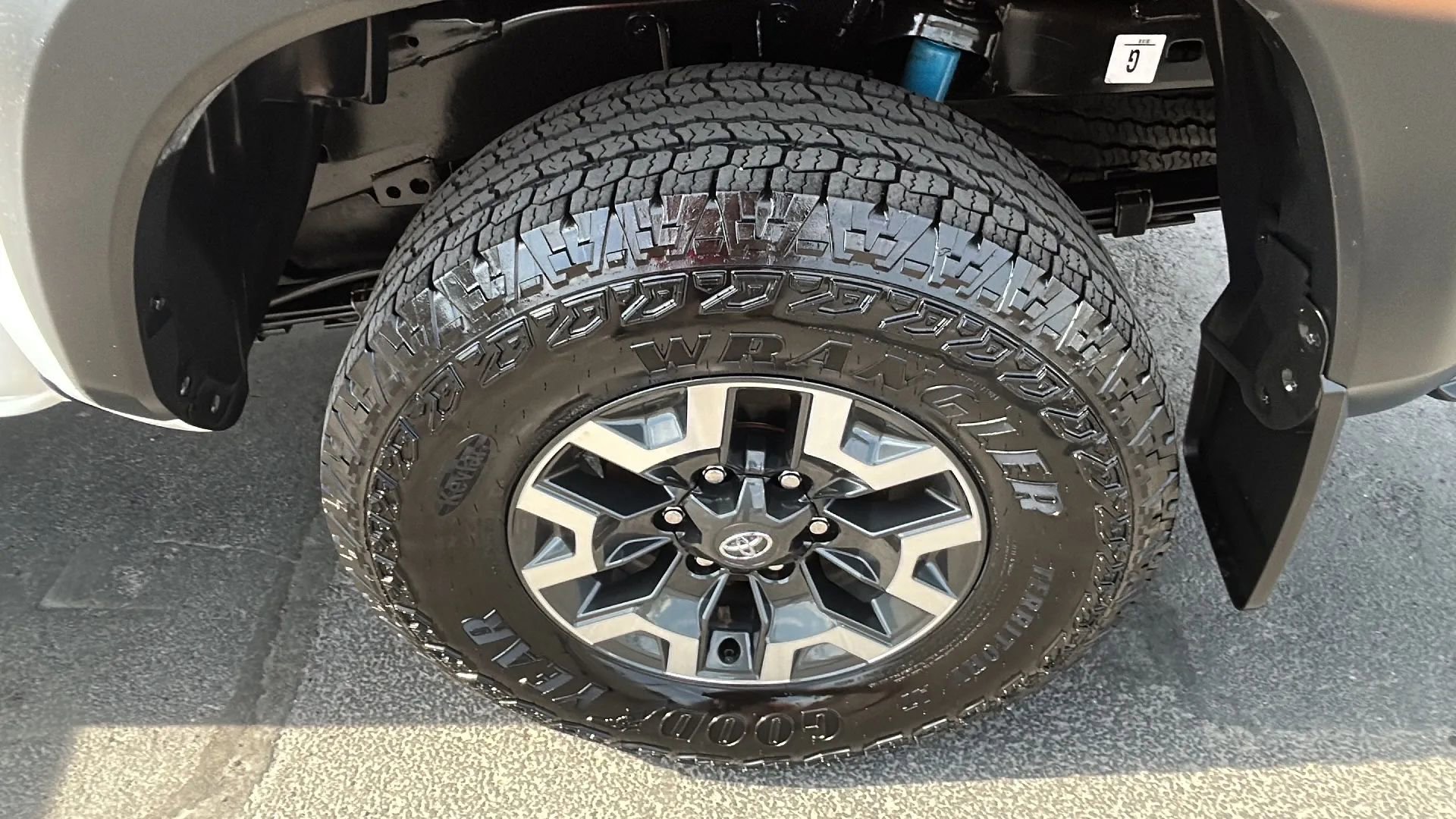 Used 2023 Toyota Tacoma TRD Off-Road image 35