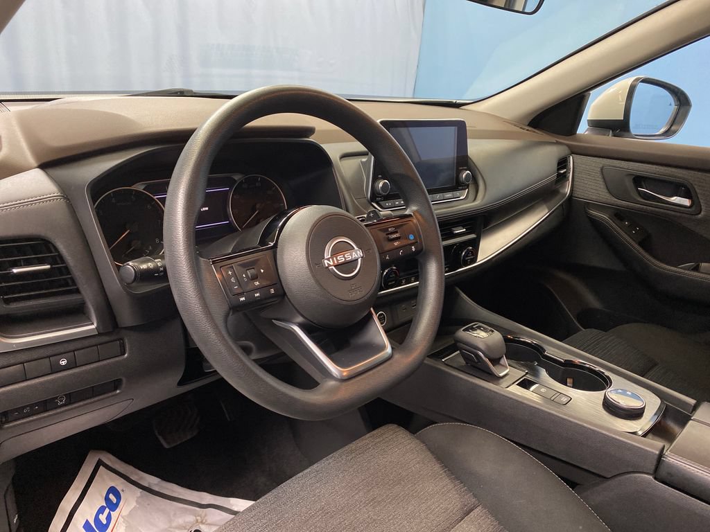 Used 2023 Nissan Rogue SV AWD/4WD image 10