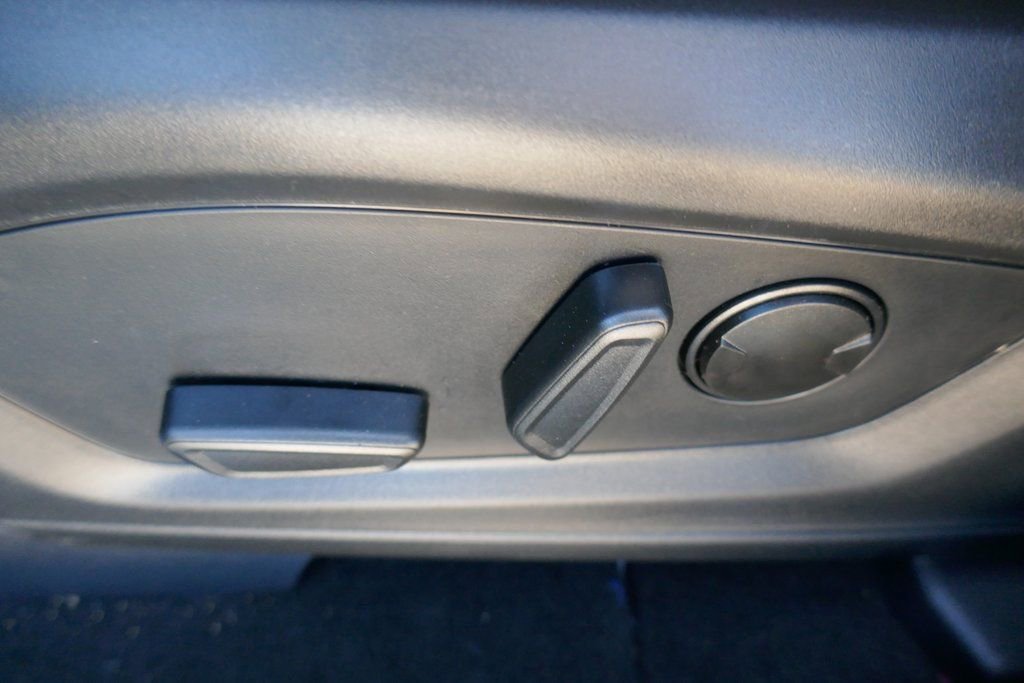 New 2026 Ford Explorer ST-Line w/ ST-Line Street Pack image 15
