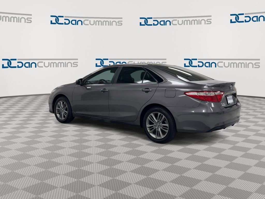 Used 2017 Toyota Camry SE FWD image 6