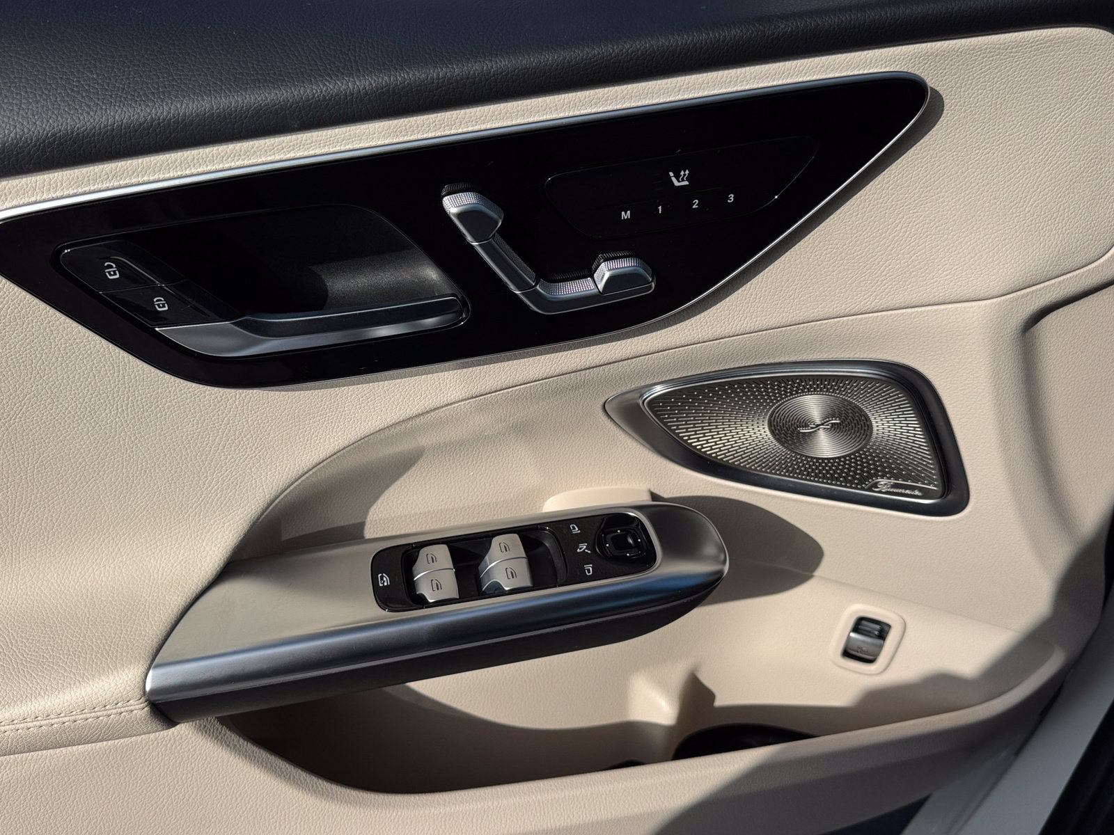 Used 2025 Mercedes-Benz C 300 Sedan image 20