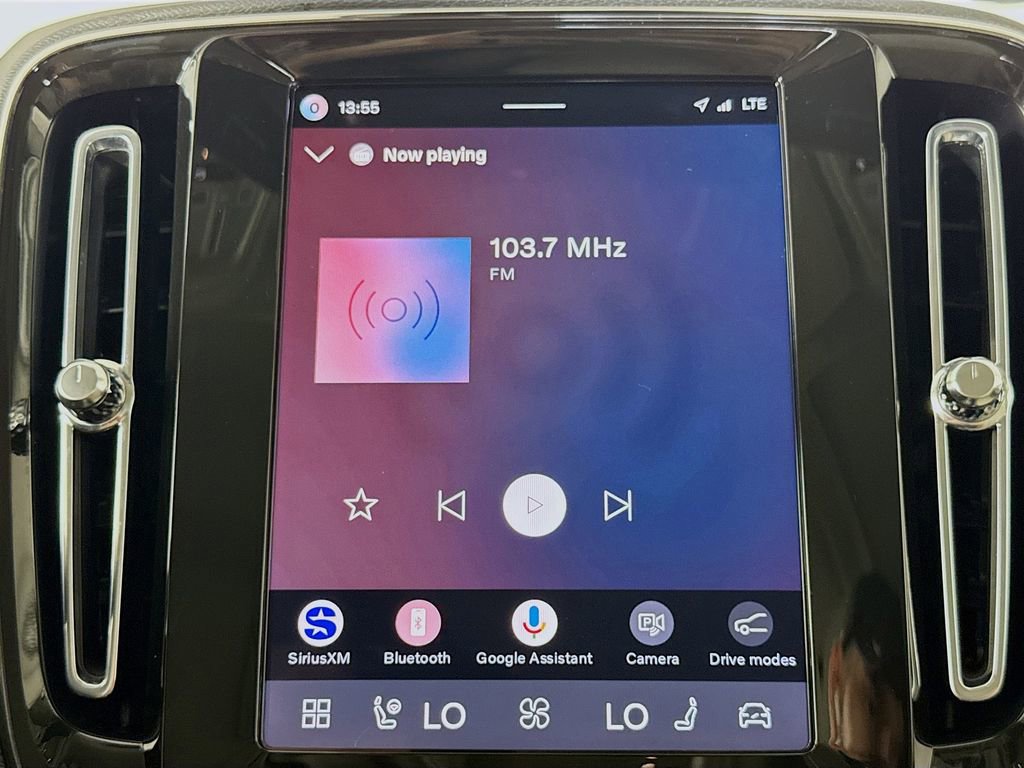 Certified 2026 Volvo XC40 B5 Ultra w/ Climate Package image 15