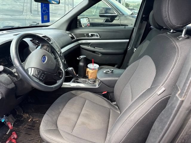 Used 2017 Ford Explorer XLT AWD/4WD image 8