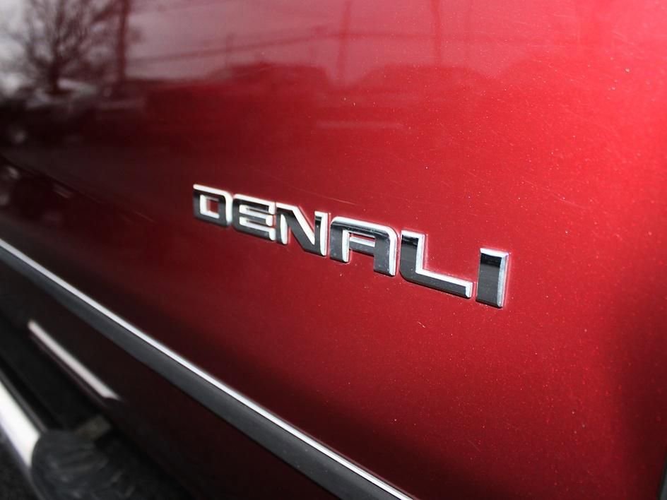 Used 2016 GMC Sierra 1500 Denali w/ Enhanced Driver Alert Package image 10