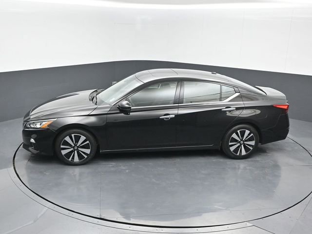 Used 2019 Nissan Altima 2.5 SV image 12