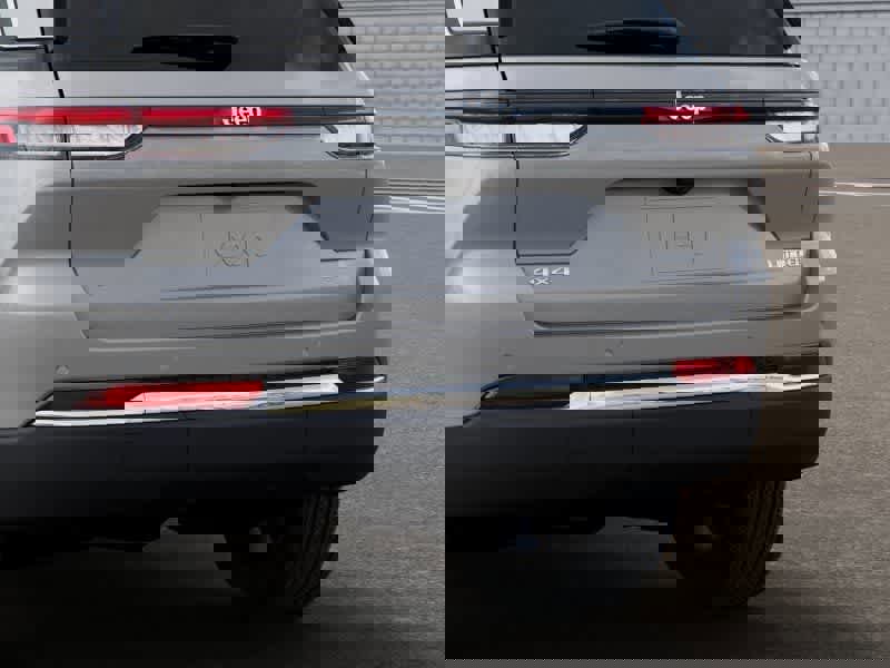 New 2026 Jeep Grand Cherokee Limited AWD/4WD image 13