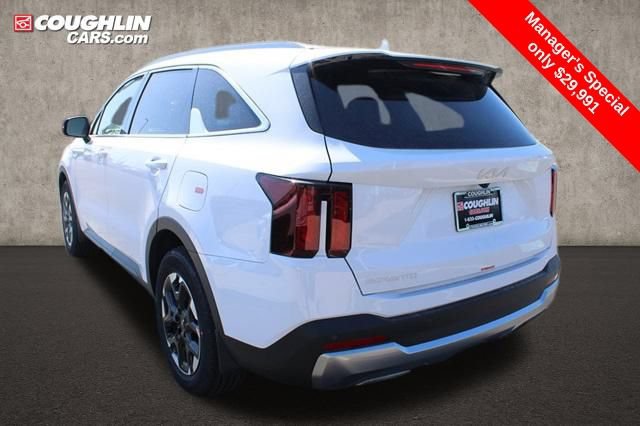 Used 2025 Kia Sorento S w/ Panoramic Sunroof Package FWD image 14