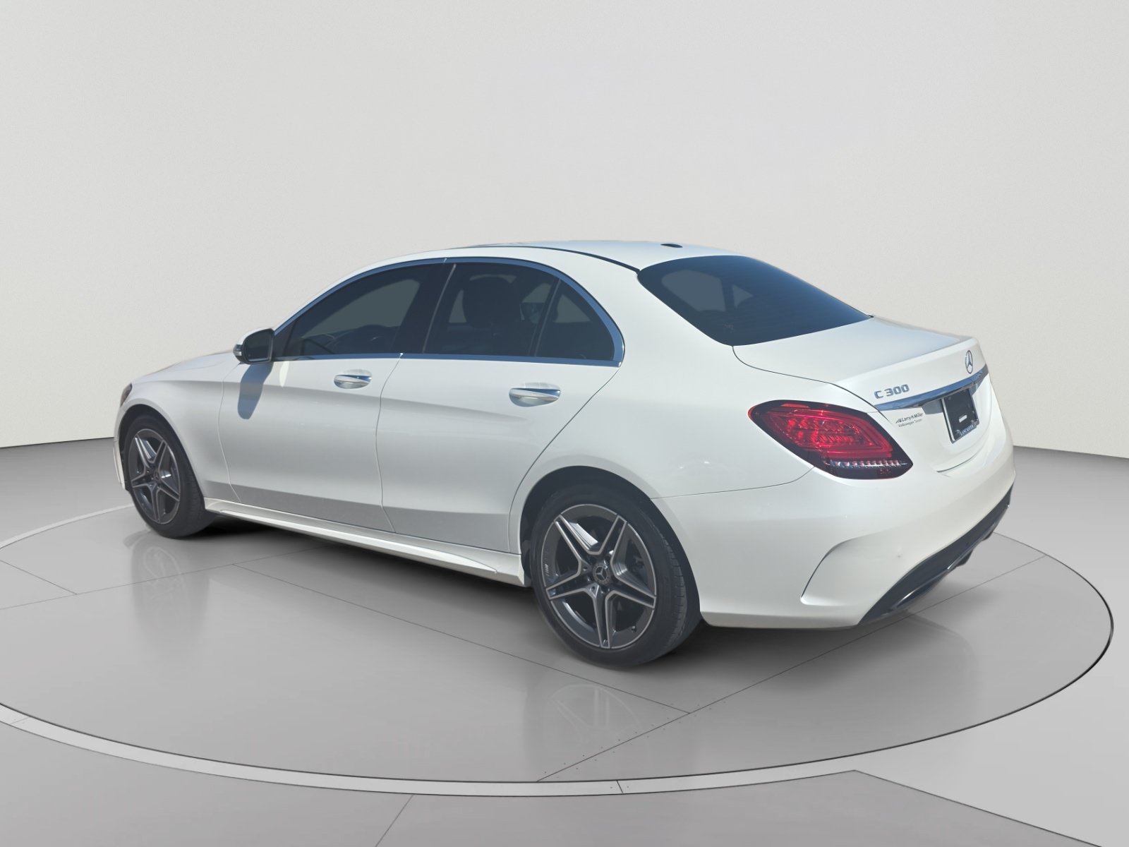 Used 2019 Mercedes-Benz C 300 4MATIC Sedan image 3
