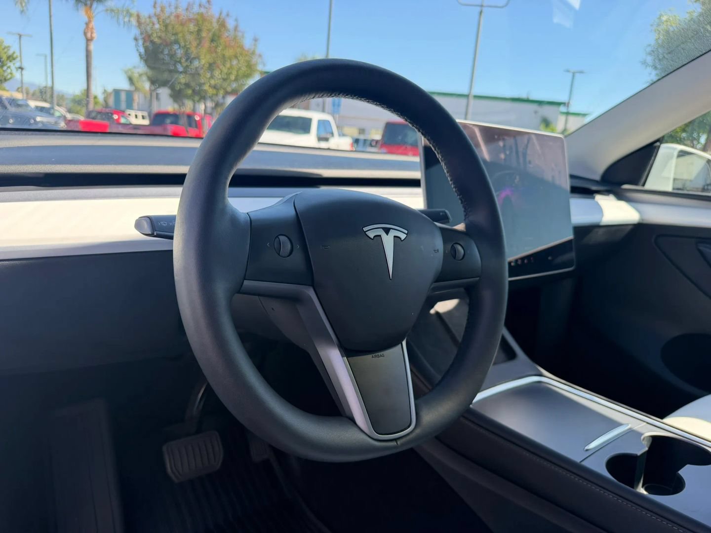 Used 2023 Tesla Model Y AWD image 15