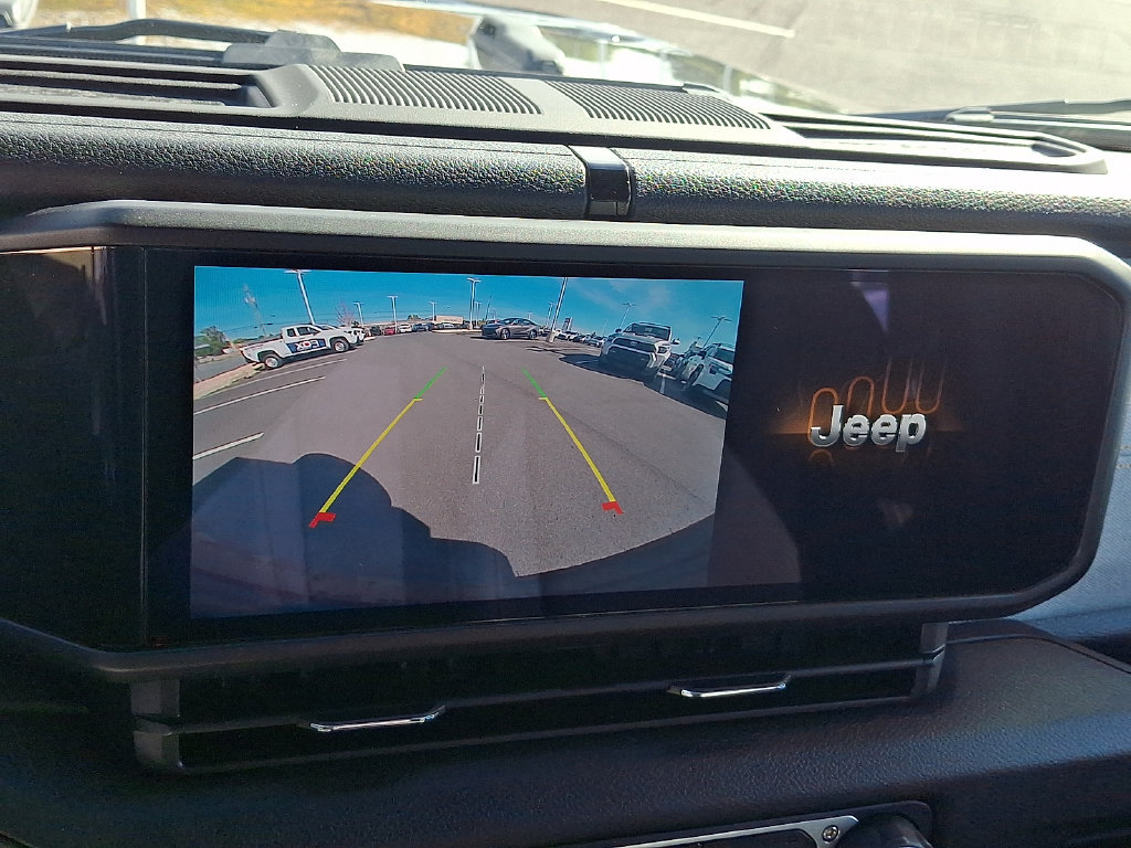 Used 2025 Jeep Wrangler Sport AWD/4WD image 17