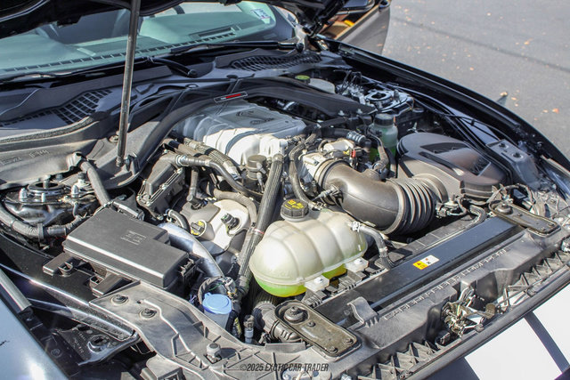 Used 2022 Ford Mustang Shelby GT500 w/ Carbon Fiber Track Pack image 17