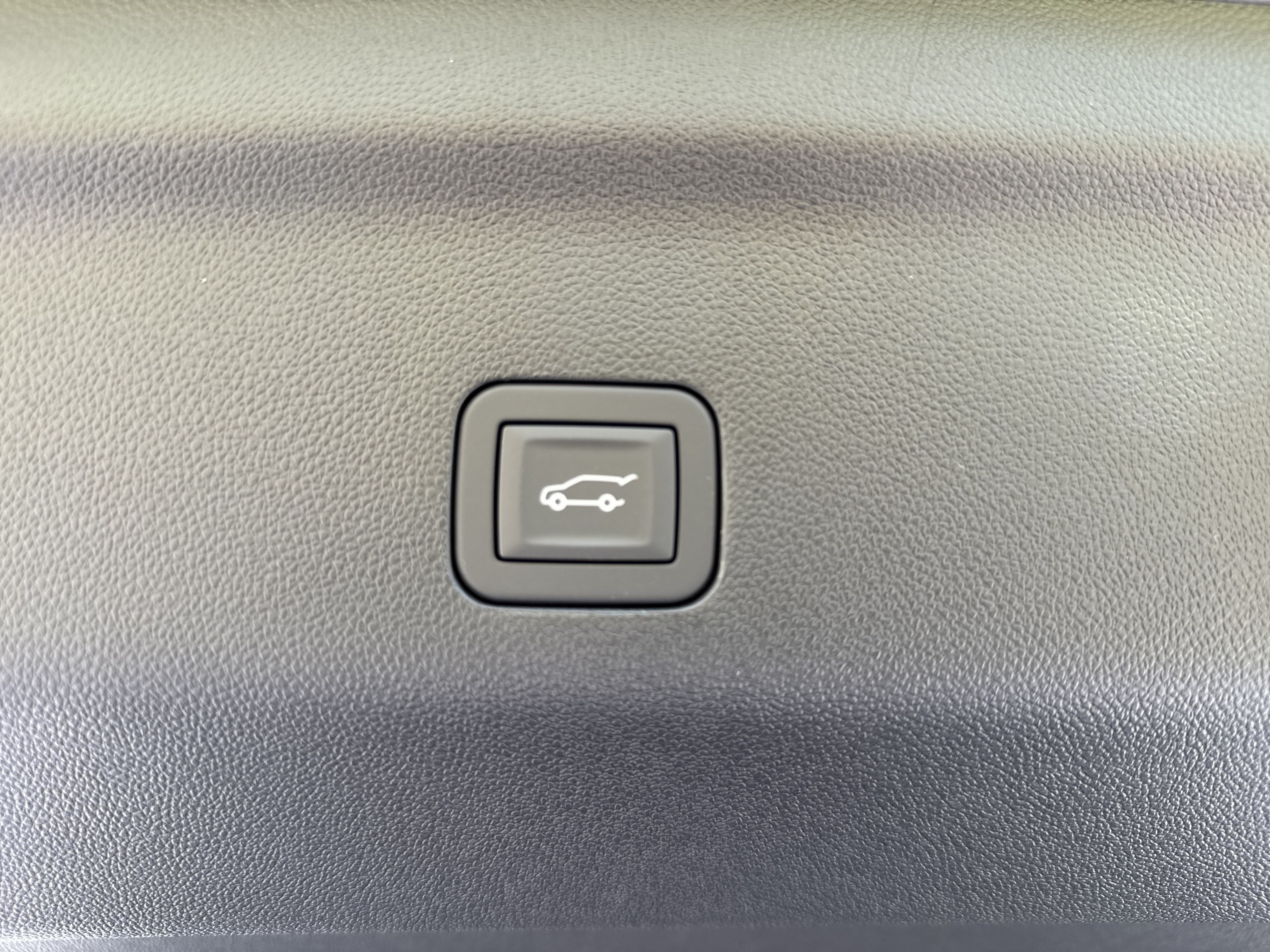 New 2026 GMC Yukon XL Denali w/ Sun & Power Step Package AWD/4WD image 39
