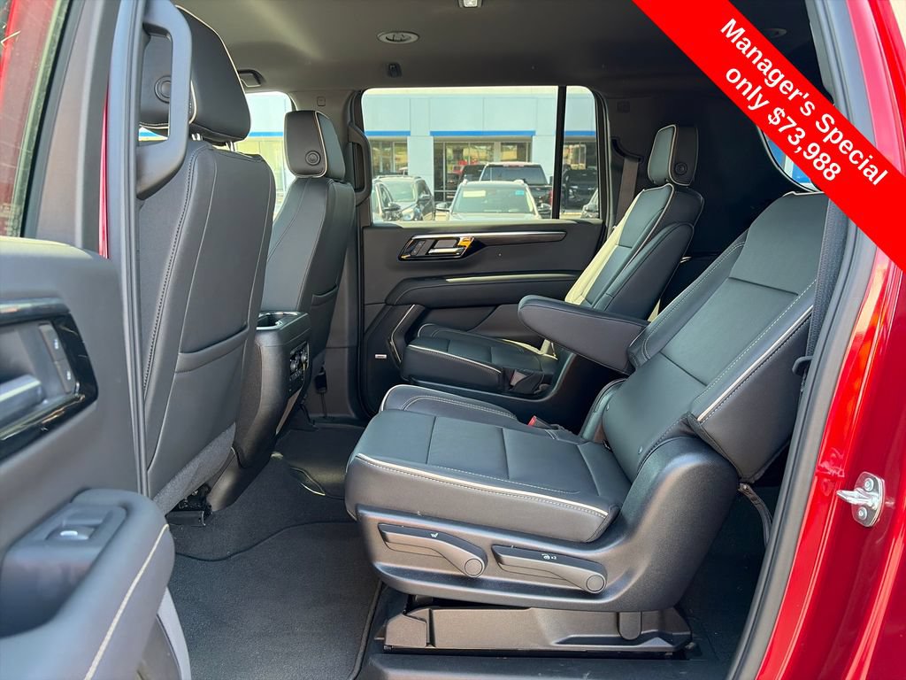 Used 2025 Chevrolet Suburban Premier AWD/4WD image 28