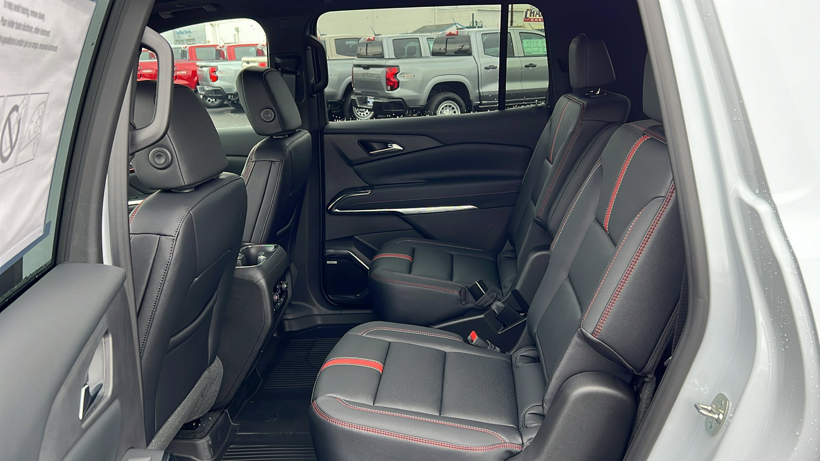 New 2026 Chevrolet Traverse RS w/ LPO, Floor Liner Package image 16