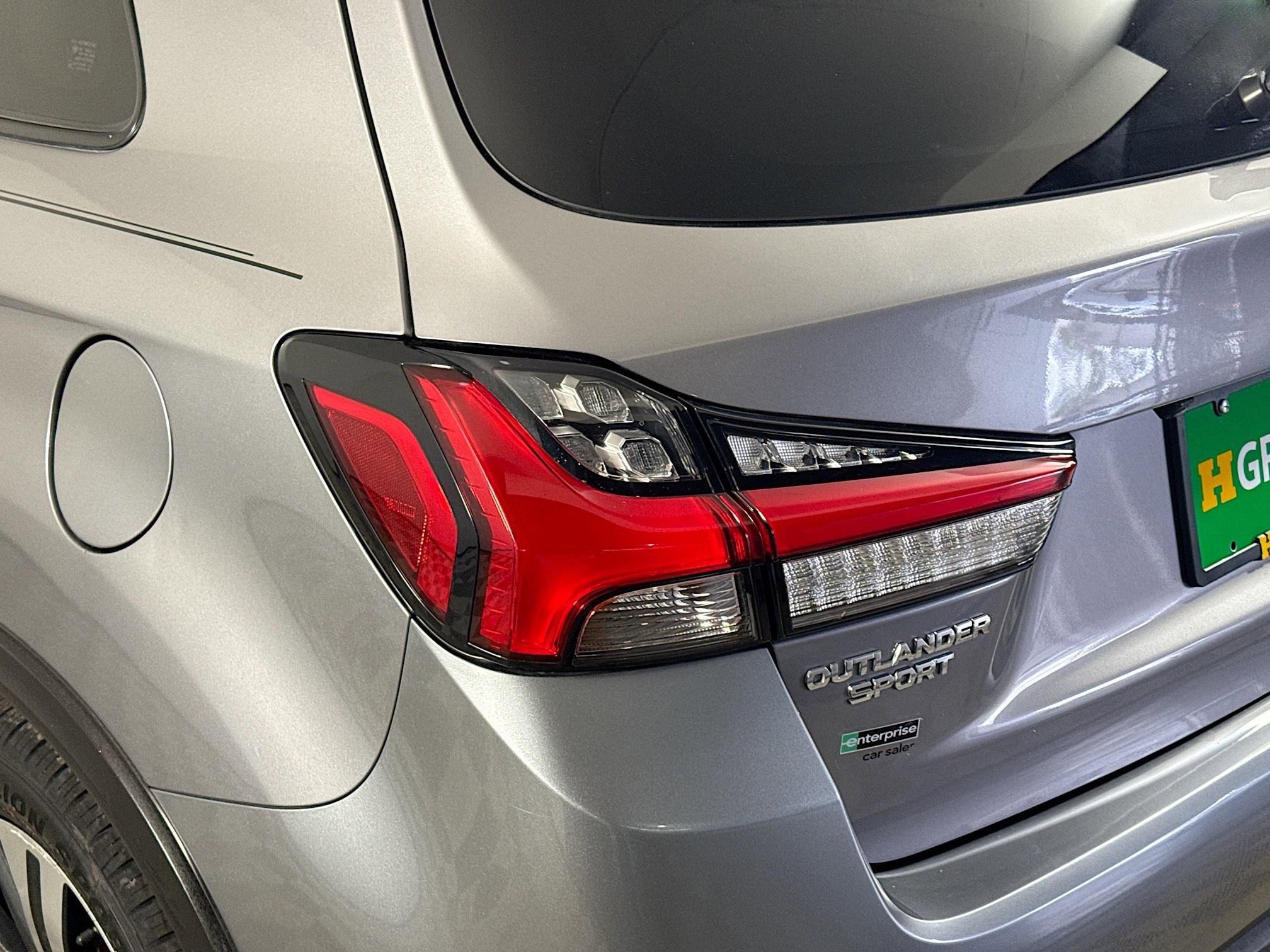 Used 2020 Mitsubishi Outlander Sport ES image 35