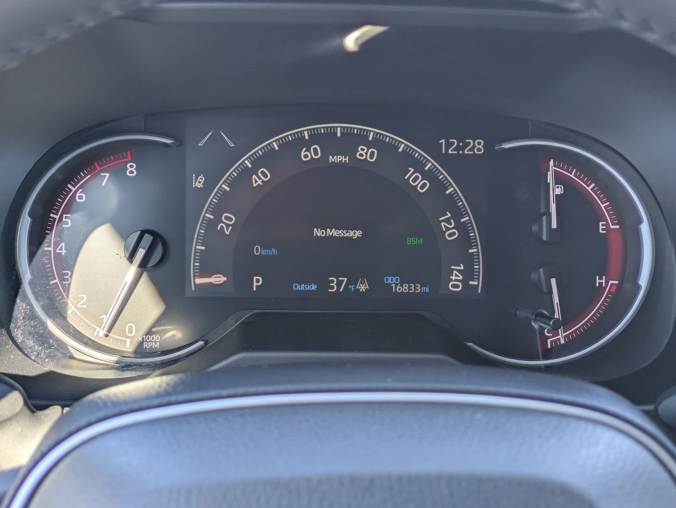 Used 2024 Toyota RAV4 XLE w/ Convenience Package image 10