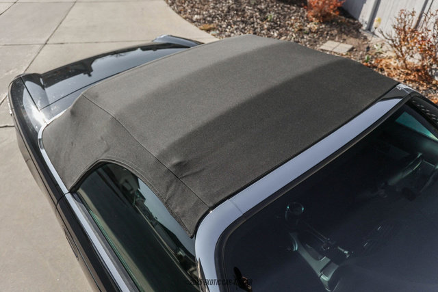 Used 2002 Ford Thunderbird Deluxe image 92