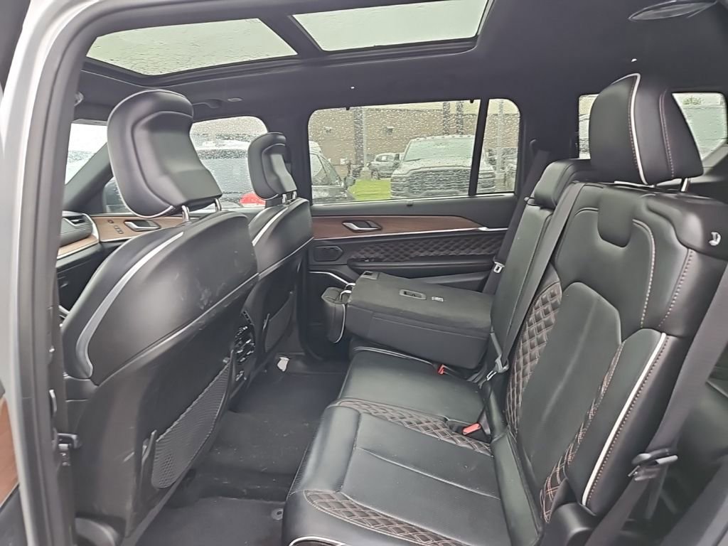 Used 2023 Jeep Grand Cherokee L Summit w/ Advanced Protech Group IV image 15