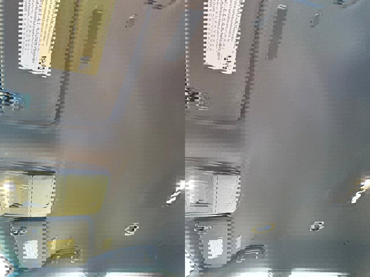 Used 2025 Chevrolet Traverse LT image 33