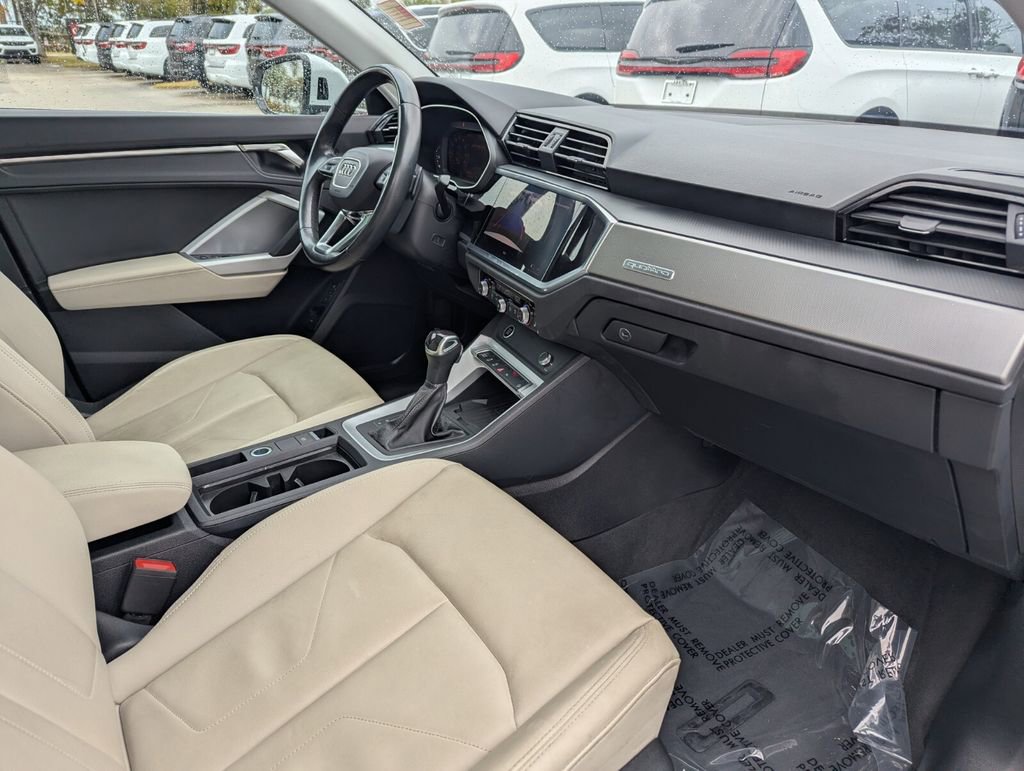 Used 2024 Audi Q3 2.0T Premium image 9