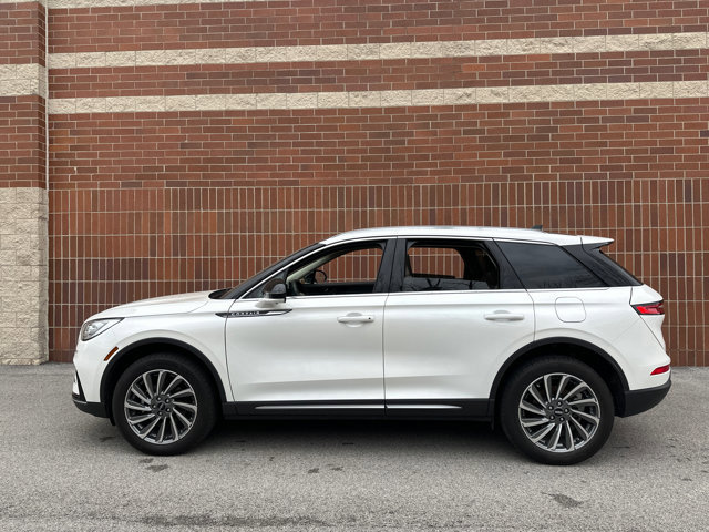 Used 2023 Lincoln Corsair Reserve w/ Equipment Group 201A image 5