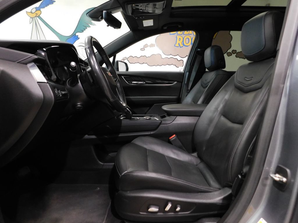 Used 2022 Cadillac XT6 Premium Luxury w/ Technology Package AWD/4WD image 27