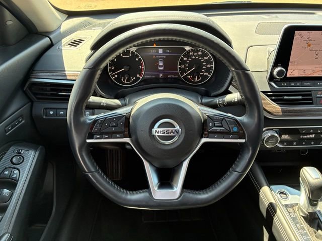 Certified 2019 Nissan Altima 2.5 Platinum FWD image 14