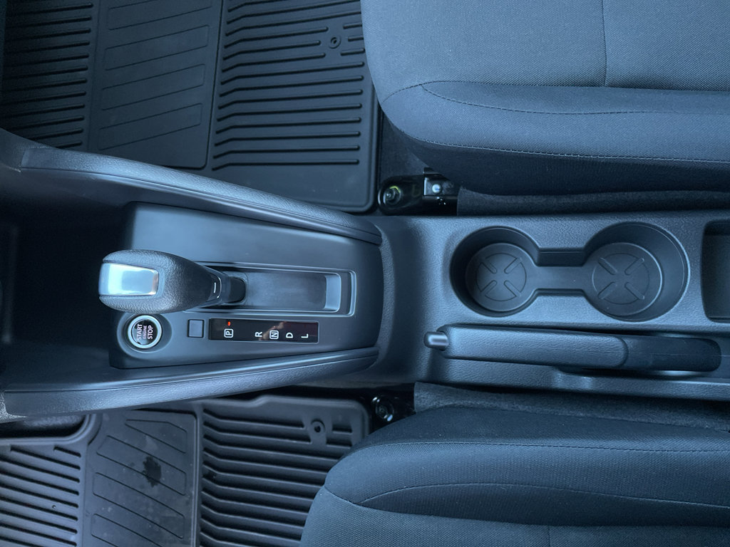 New 2025 Nissan Kicks Play S image 17
