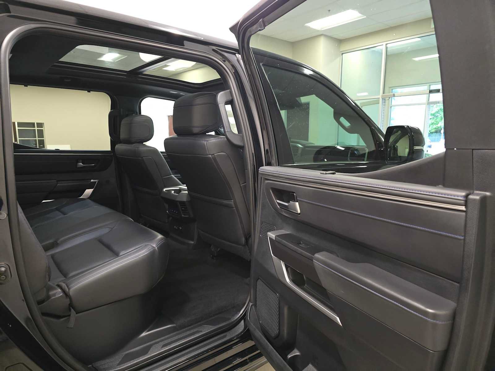 Used 2023 Toyota Tundra Platinum AWD/4WD image 28