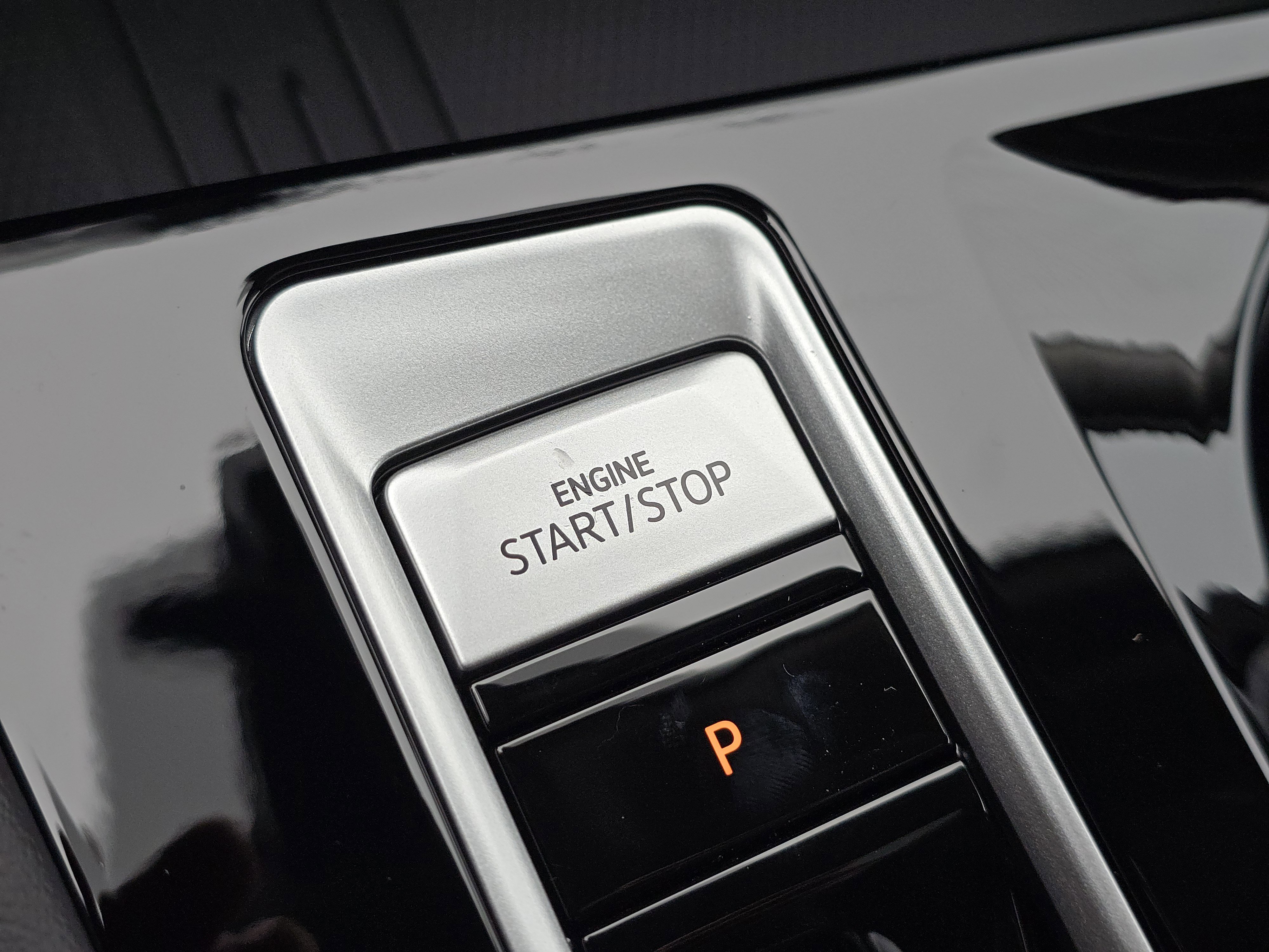 New 2026 Volkswagen Atlas SE image 25