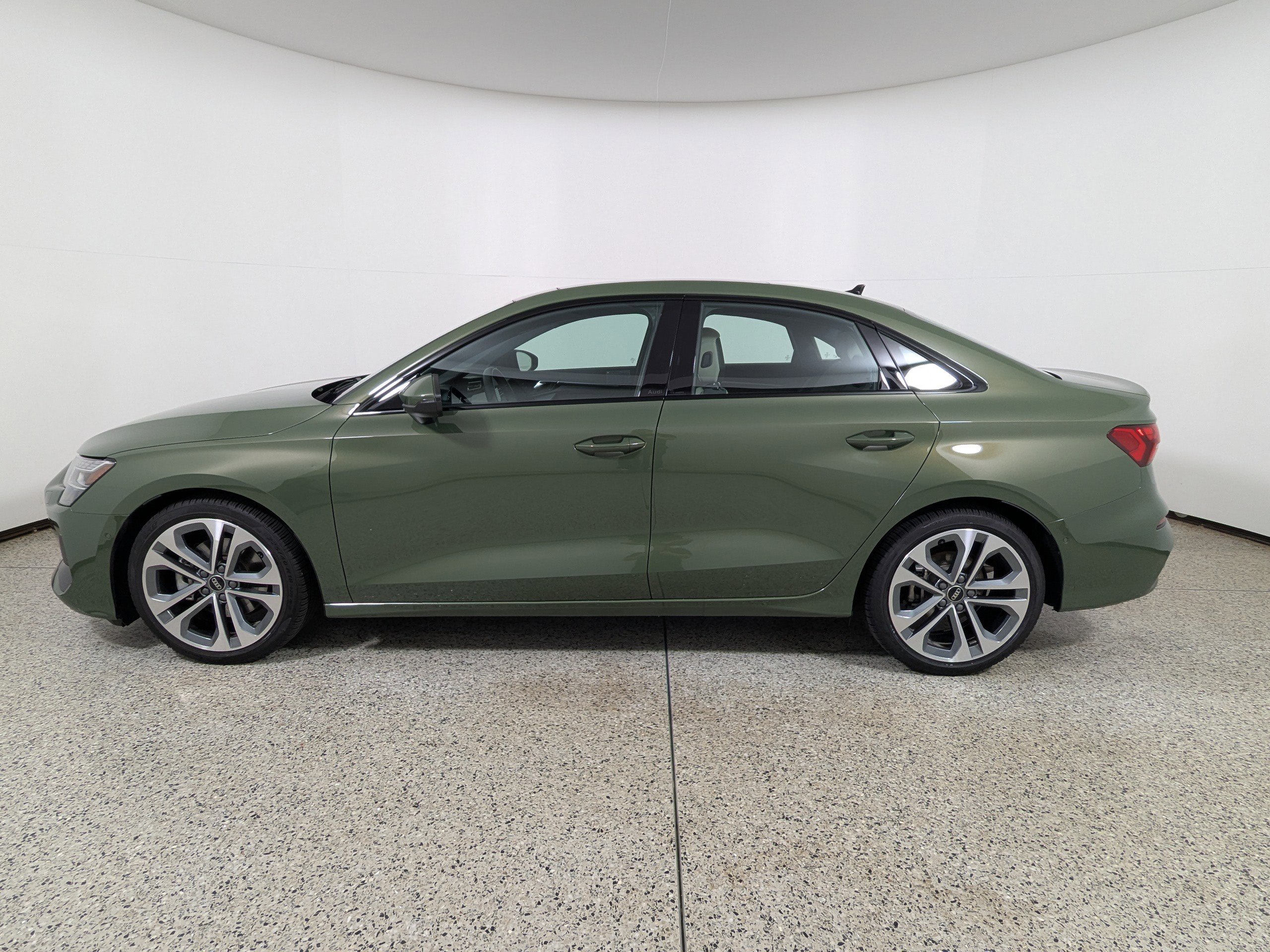 Certified 2025 Audi A3 2.0T Premium Plus w/ Premium Plus Package image 4