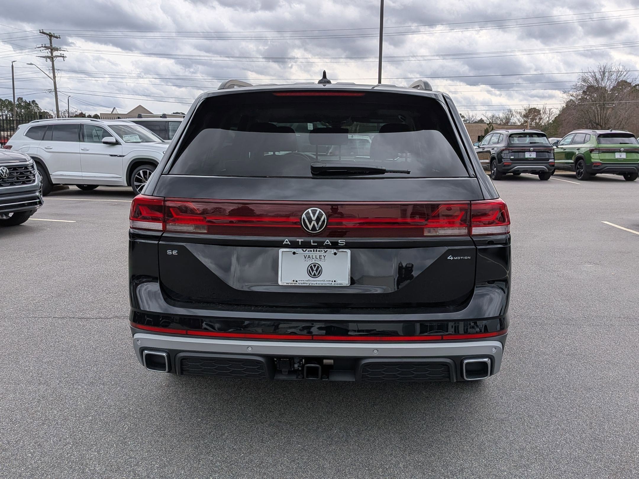 New 2026 Volkswagen Atlas Peak Edition AWD/4WD image 4