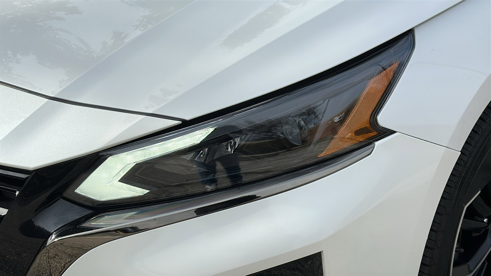 Certified 2023 Nissan Altima 2.5 SR image 4