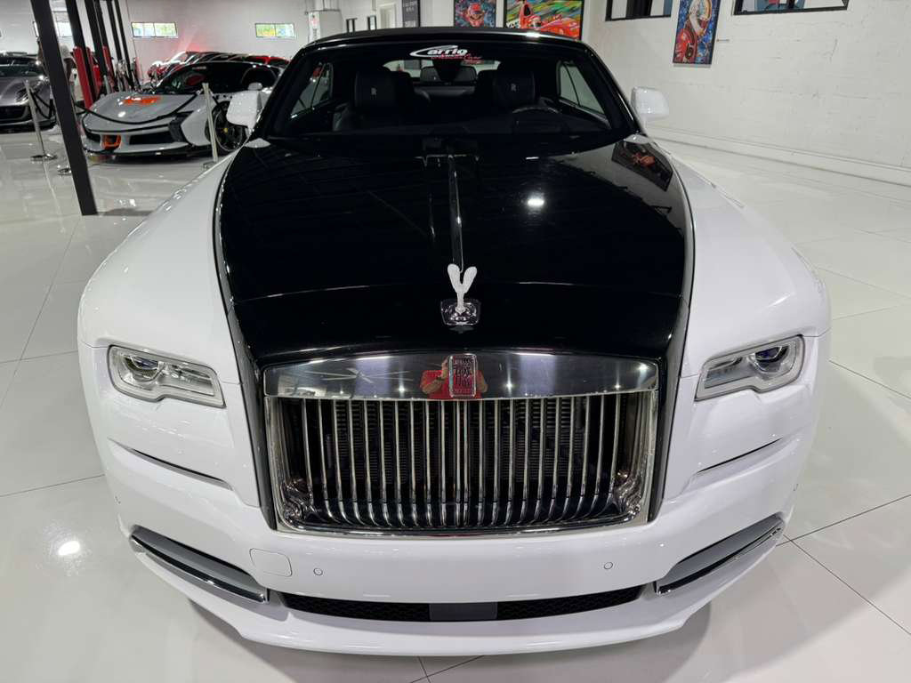 Used 2019 Rolls-Royce Dawn image 10